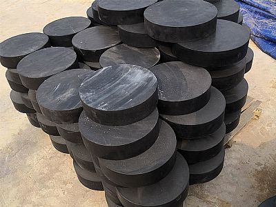 昆都仑板式橡胶支座由若干层橡胶片与薄钢板经加压硫化